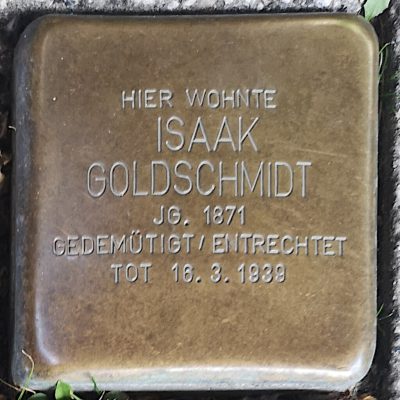 Stolperstein_Isaak_GOLDSCHMIDT_in_Schlüchtern_vor_Haus_Obertorstrasse_4